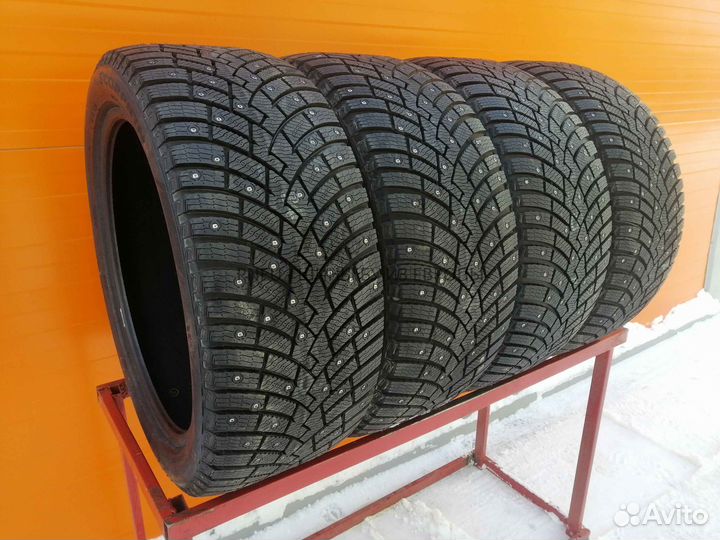 Pirelli Ice Zero 2 285/40 R21 111H
