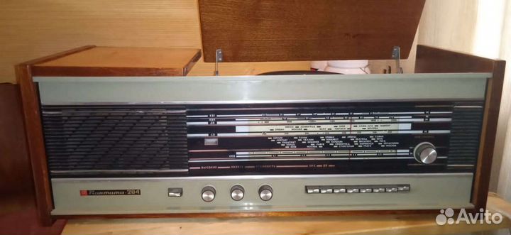 Радиола контакта 204