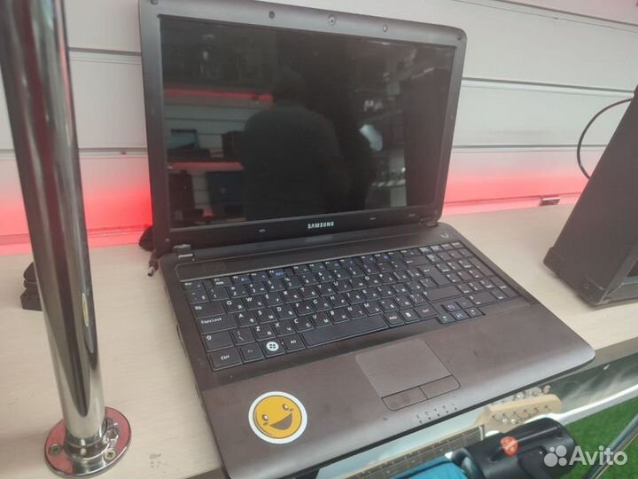 Ноутбук Samsung r540