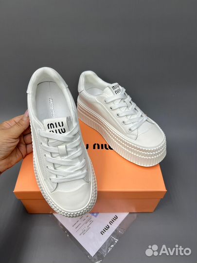 Кеды Miu Miu белые женские кожаные