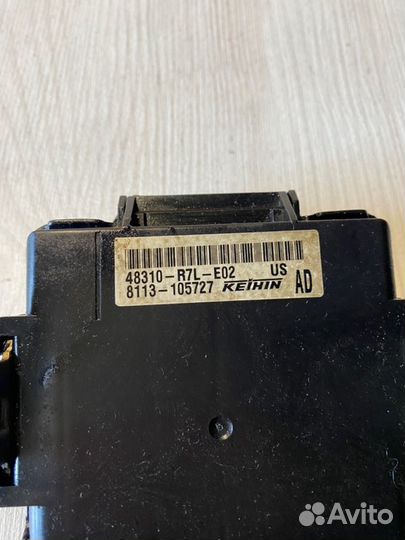 Блок электронный Honda Cr-V RM1 R20A9