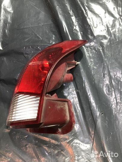 Фонарь задний наружный левый Hyundai Getz 2002