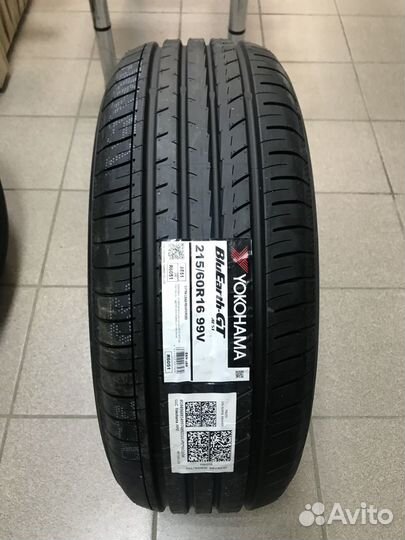 Yokohama BluEarth AE51 215/60 R16 99V