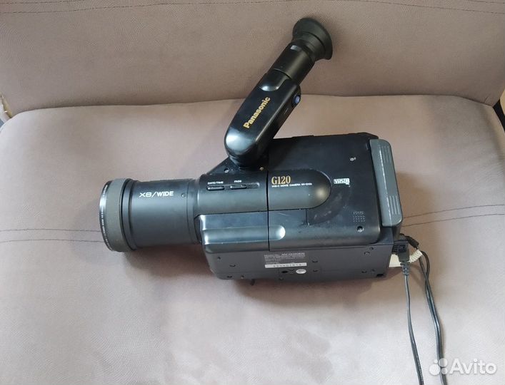 Видеокамера Panasonic NV-G120