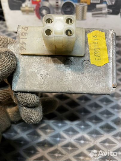 Резистор печки Volkswagen Passat B3