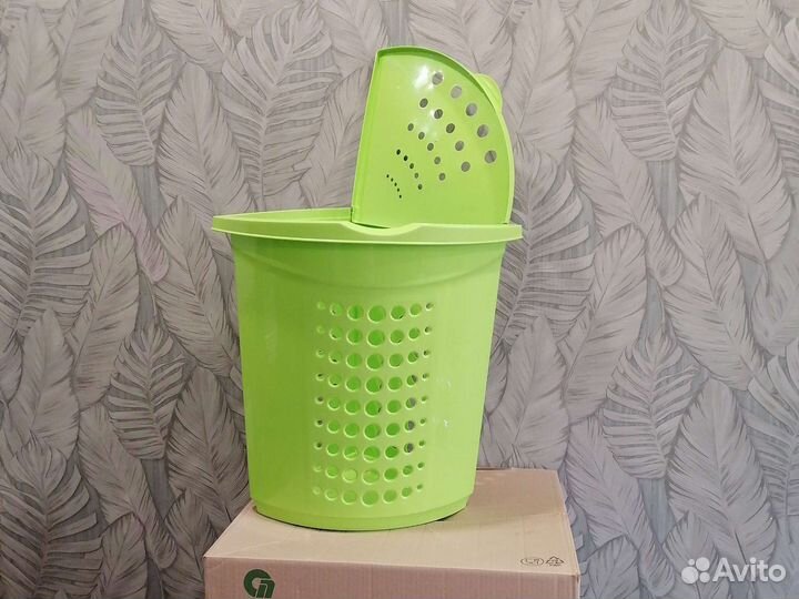 Корзина для белья угловая Новая