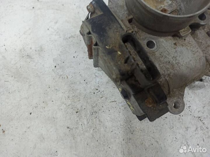 Дроссельная заслонка