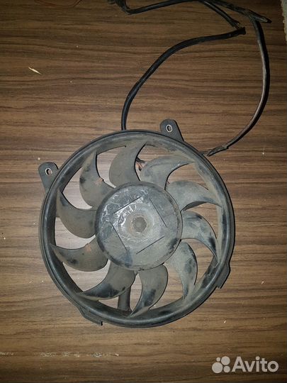 Вентилятор радиатора Audi A8 d2 3,7 4,2 1995-2001