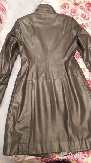 Кожаный плащ женский