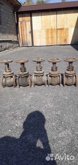 Задвижка чугунная крз ру16/80