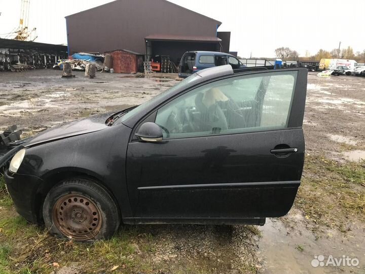 Запчасти на Volkswagen Golf 5