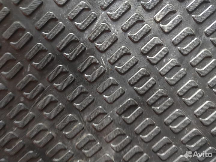 Ковёр в багажник