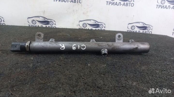 Рампа топливная правая Mercedes Ml W164 OM642.940
