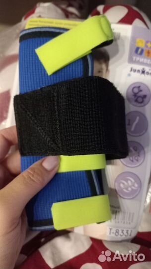 Бандаж на лучезапястный сустав детский