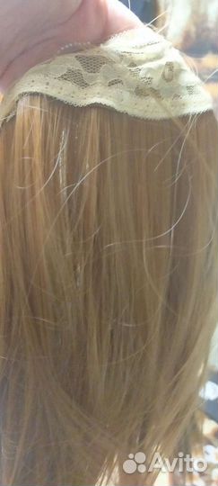 Волосы на заколках блонд