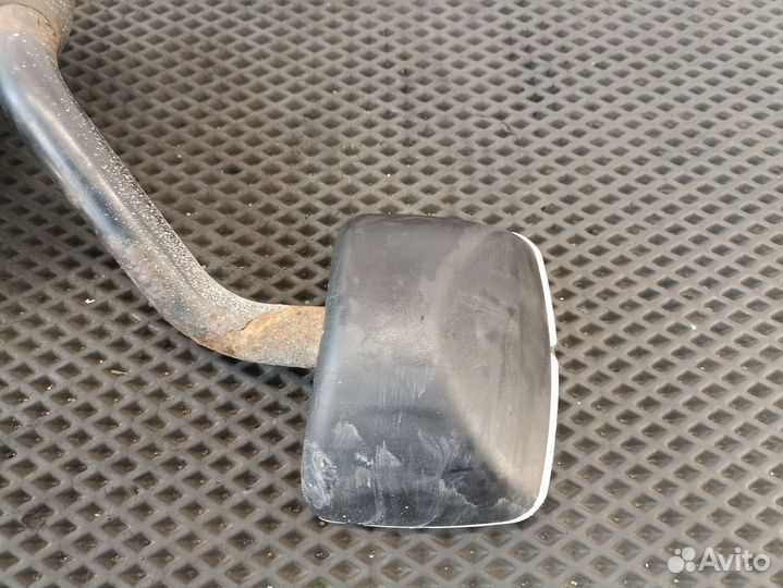 1746678 Зеркало бордюрное