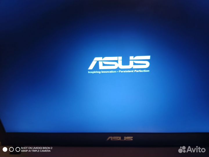 Ноутбук asus X550V