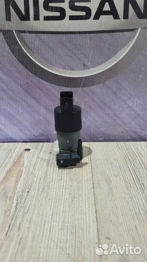 Моторчик Насос Мотор омывателя Nissan qashqai J10