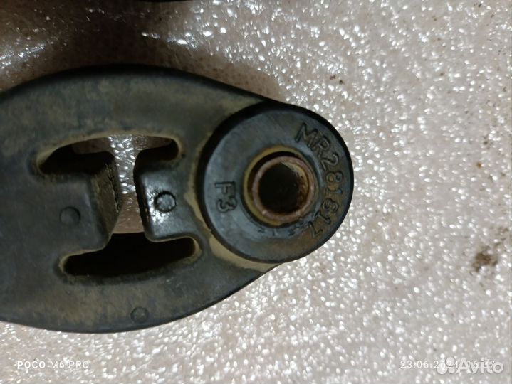 Резинка подвески глушителя Mitsubishi lancer X