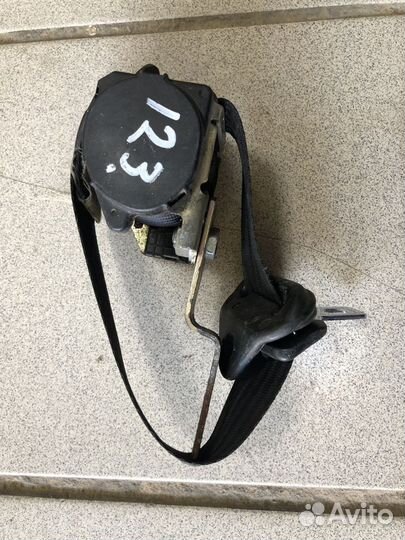 Ремень безопасности передний правый москвич 2141