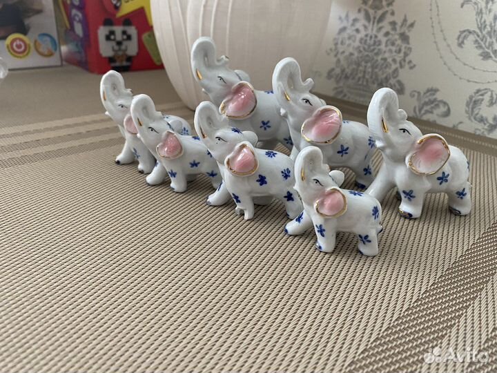 Фарфоровые статуэтки слоники