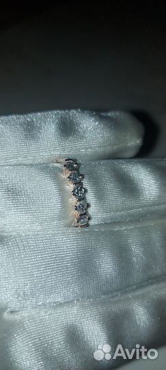 Золотое кольцо с бриллиантами 