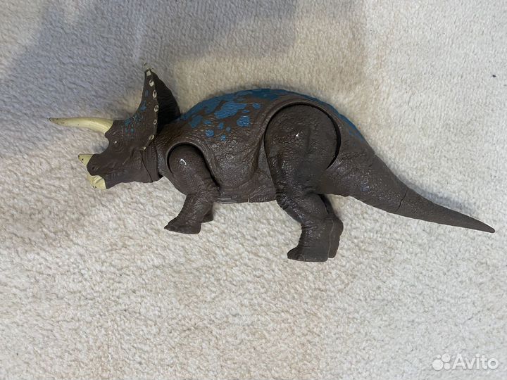 Динозавры jurassic world