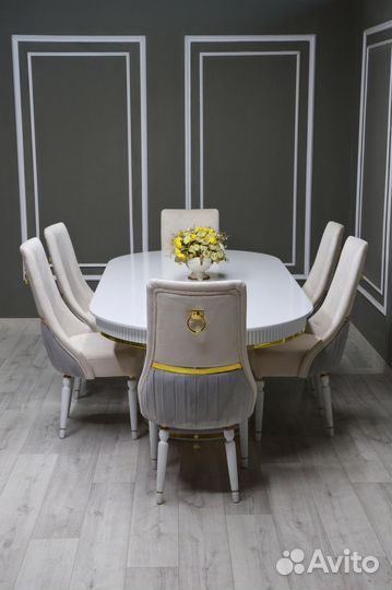 Стол в наличии