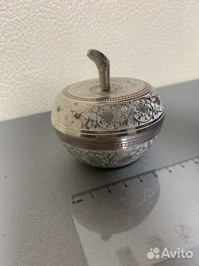 Конфетница шкатулка яблоко