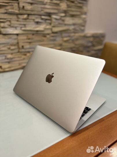 Apple MacBook Air 13 2020 M1 16gb 256