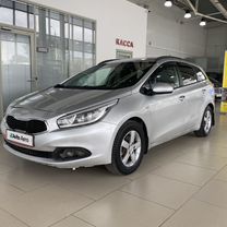 Kia Ceed 1.4 MT, 2014, 156 737 км, с пробегом, цена 550 000 руб.