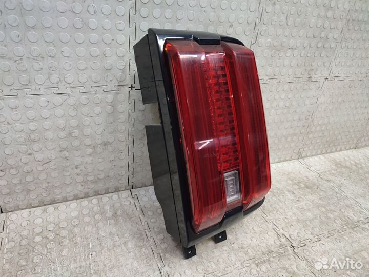 Фонарь правый Tank 300 2021