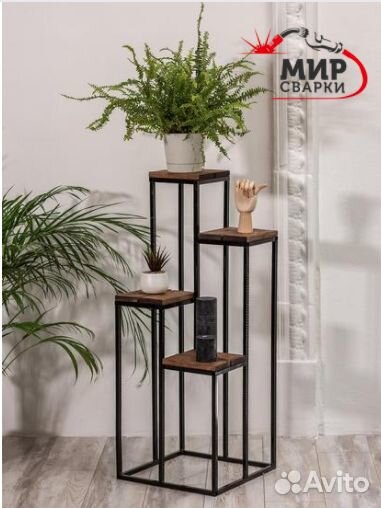 Подставка для цветов в стиле лофт (стеллаж)