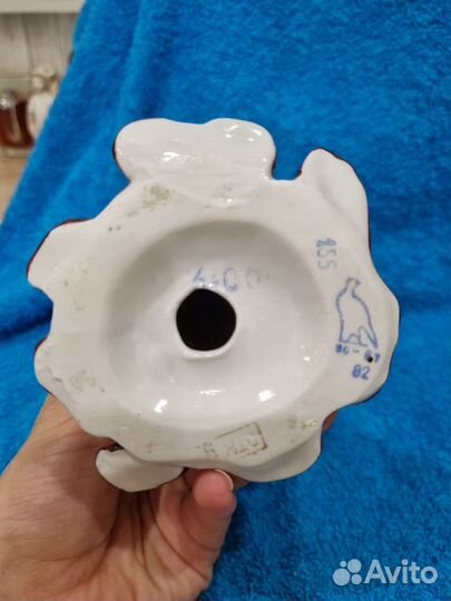 Статуэтка Лебедушка, в жёлтой шубке