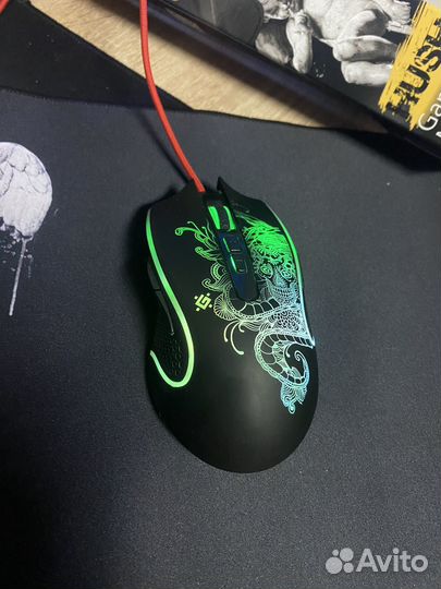 Игровая мышь defender с ковриком