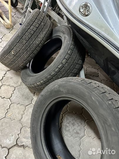 Dunlop SP Winter Maxx WM01 285/60 R18