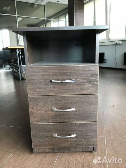 Тумбочка офисная бу