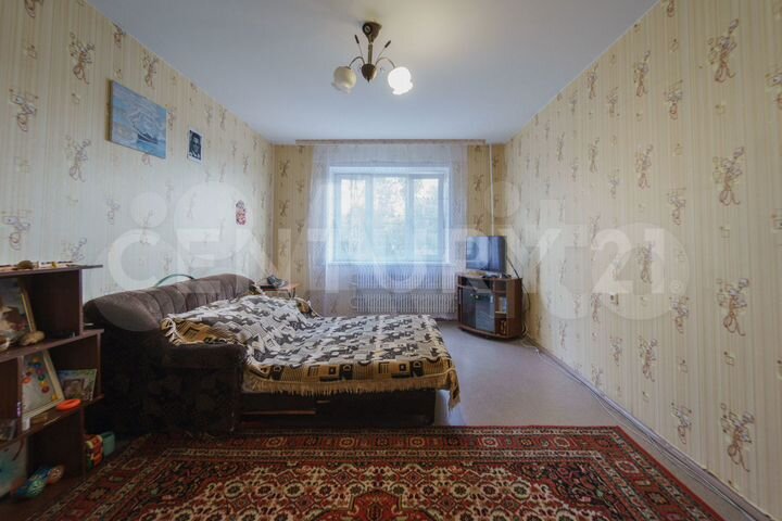 2-к. квартира, 57 м², 3/10 эт.