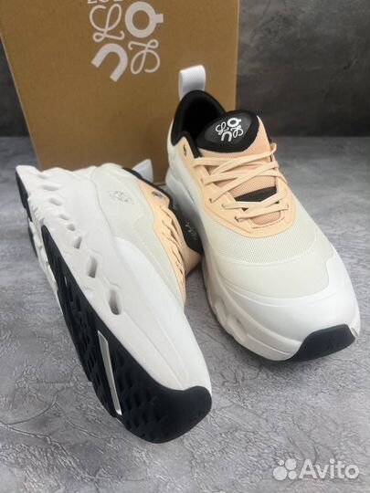 Loewe кроссовки женские