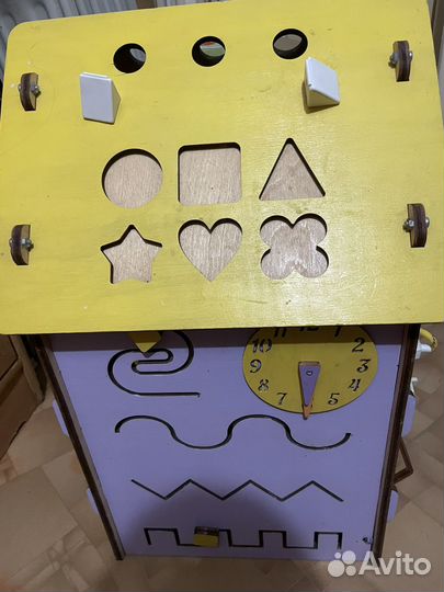 Бизиборд домик