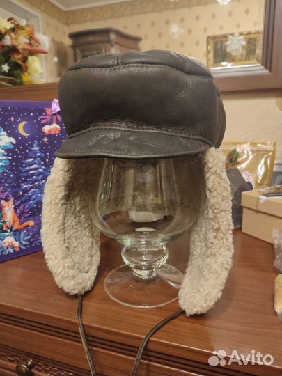 Шапка ушанка меховая зимняя с козырьком