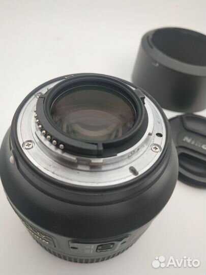 Объектив nikon 85mm 1.8G