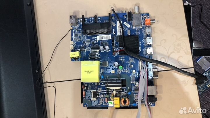 Материнские платы от разных телевизоров