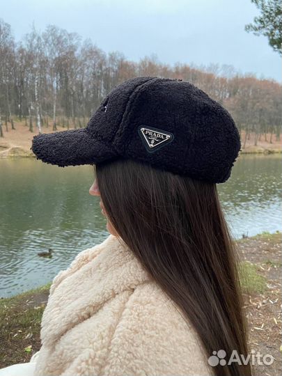 Кепка / Бейсболка Prada теплая зимняя