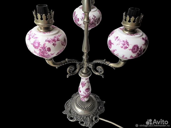 Большая настольная лампа из фарфора. Антиквариат