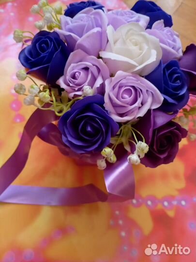 Мыльный букет из 13 роз
