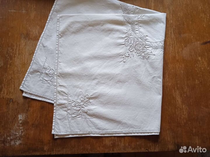 Салфетка с вышивкой