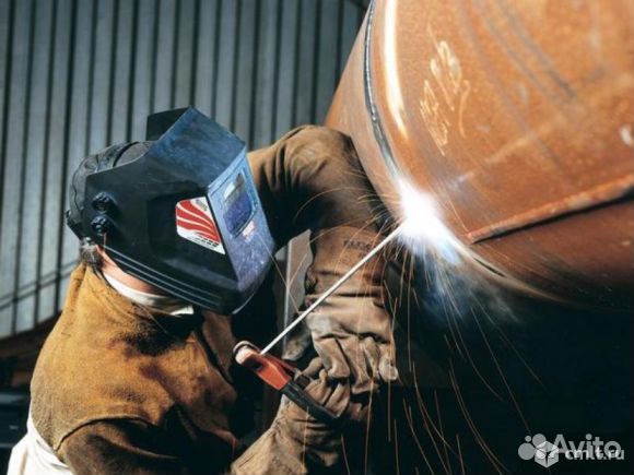 Сварщик ручная дуговая сварка