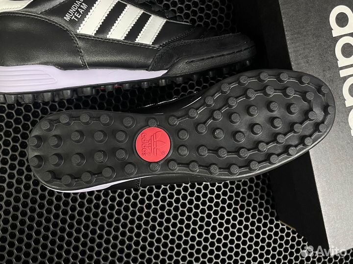 Сороконожки adidas mundial team