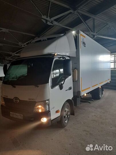 Hino 300 (Dutro), 2013